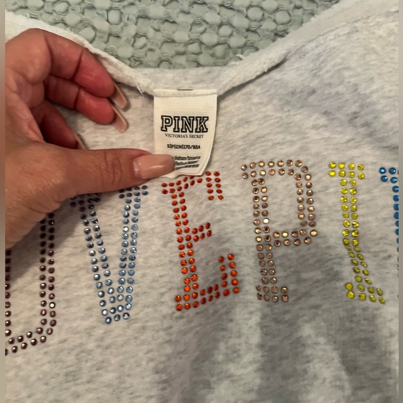 Victoria’s Secret top small - Picture 2 of 3